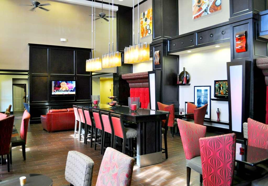 Hampton Inn & Suites Bay City Restaurant bilde